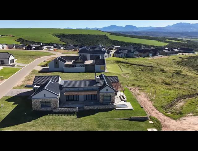 3 BEDROOM FREESTANDING FOR SALE IN HARTLAND LIFESTYLE ESTATE